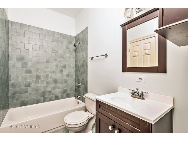 6226 N Mozart St #G2, Chicago, IL 60659 photo 9