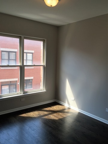 839 W 14th Pl, Chicago, IL 60608 photo 17