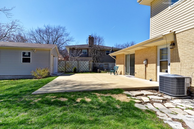18 W205 73rd St, Darien, IL 60561 photo 25