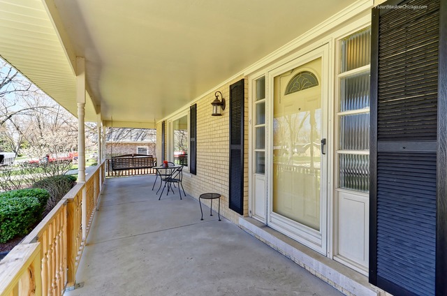 18 W205 73rd St, Darien, IL 60561 photo 2
