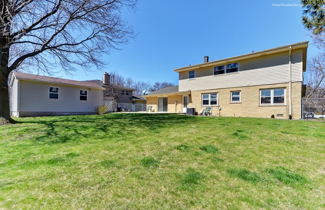 18 W205 73rd St, Darien, IL 60561 photo 24