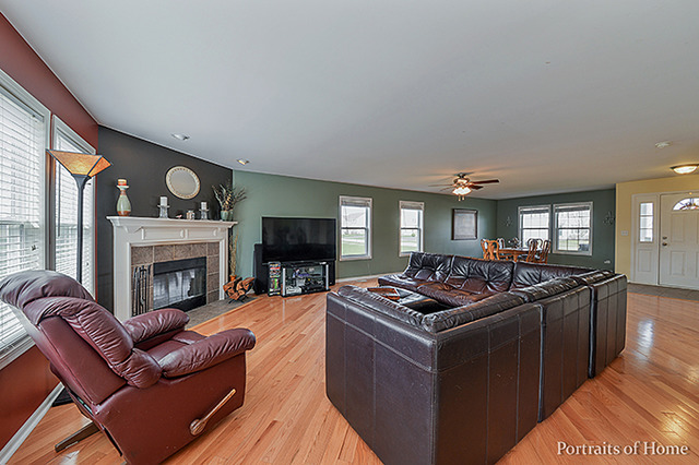 1244 Wise St, Elburn, IL 60119 photo 5