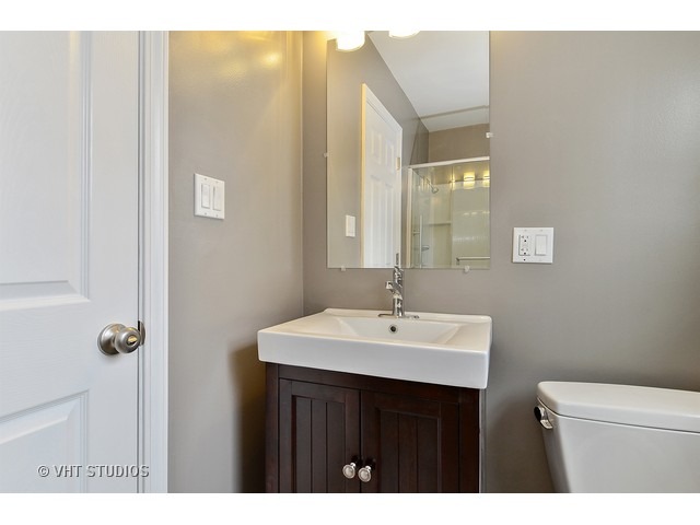 630 Wesley Ave, Evanston, IL 60202 photo 17