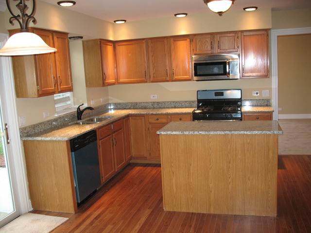 2202 Irvine Ln, Plainfield, IL 60586 photo 3
