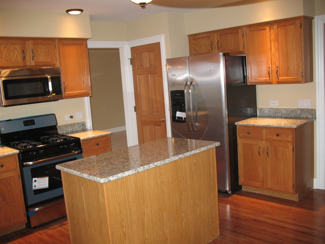 2202 Irvine Ln, Plainfield, IL 60586 photo 4