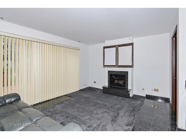 18634 Golfview Dr, Hazel Crest, IL 60429 photo 9