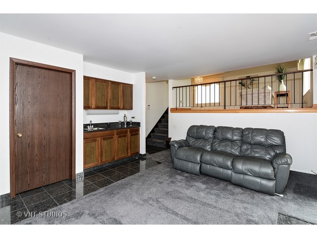 18634 Golfview Dr, Hazel Crest, IL 60429 photo 8
