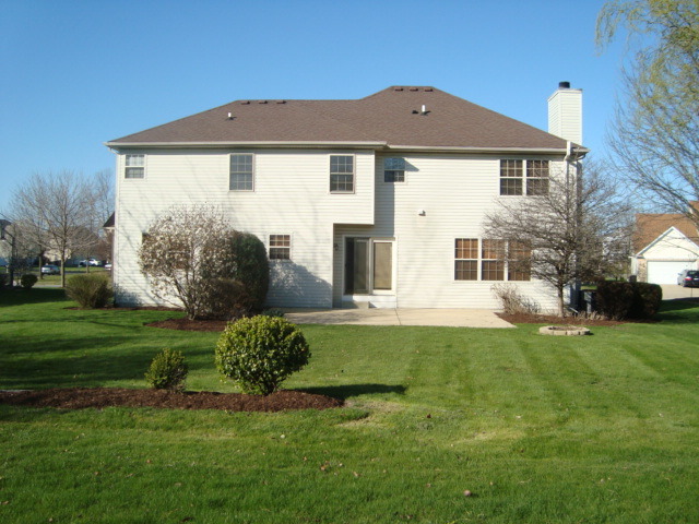 2212 Stonehaven Dr, Plainfield, IL 60586 photo 2