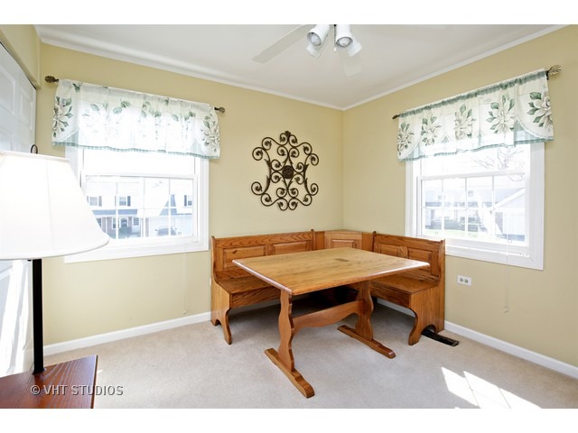 51 Pine Cir, Cary, IL 60013 photo 8