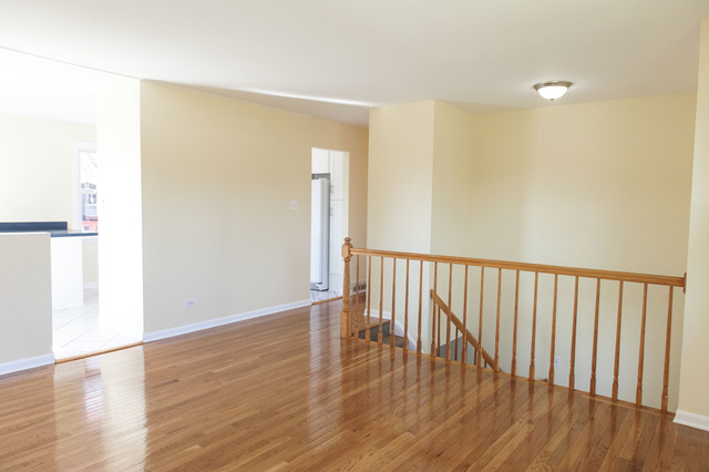 2205 Oak Ln, Rolling Meadows, IL 60008 photo 2