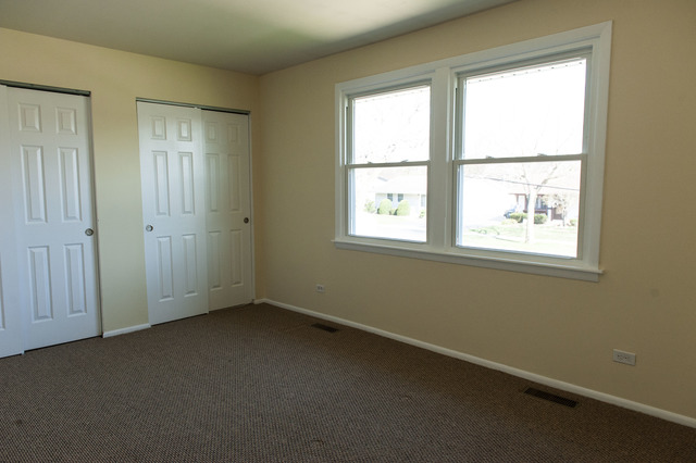 2205 Oak Ln, Rolling Meadows, IL 60008 photo 9