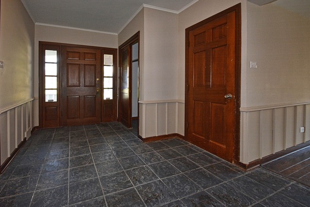 20541 Hellenic Dr, Olympia Fields, IL 60461 photo 2