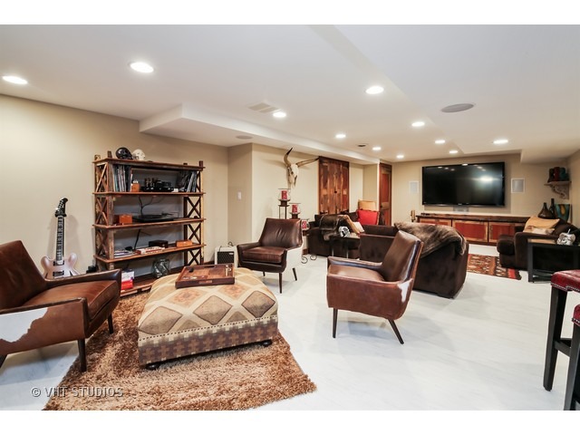 621 Trails End, Elgin, IL 60124 photo 12