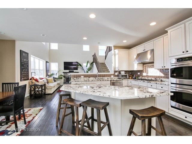 621 Trails End, Elgin, IL 60124 photo 5