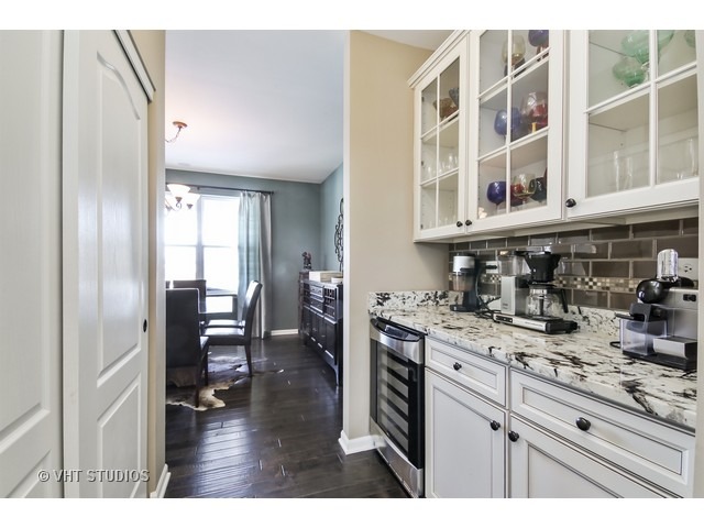 621 Trails End, Elgin, IL 60124 photo 4