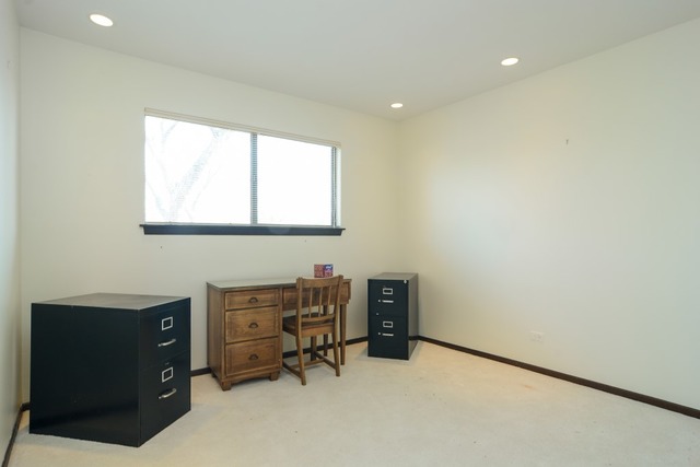 1639 Bow Trl, Wheeling, IL 60090 photo 8