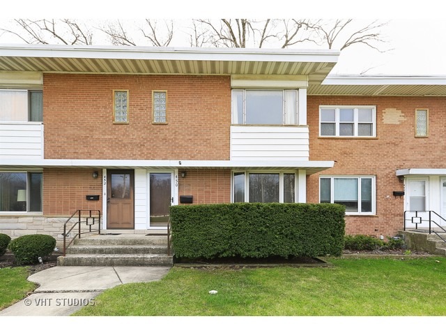 450 E Vallette St, Elmhurst, IL 60126 photo 1
