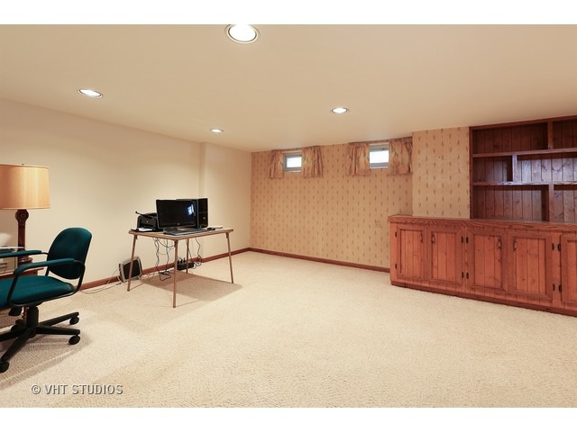 450 E Vallette St, Elmhurst, IL 60126 photo 6