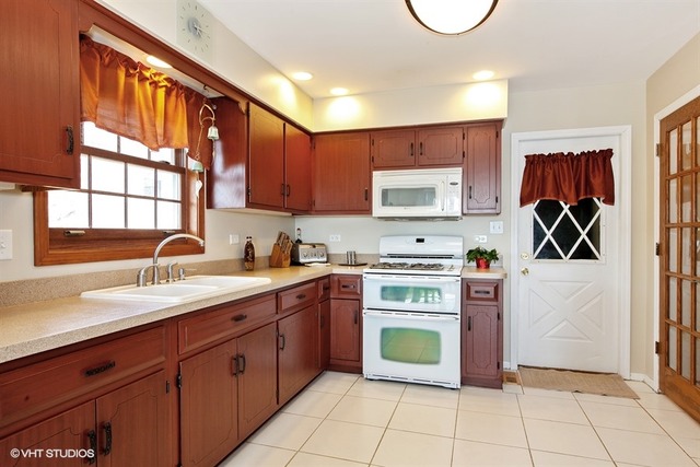 2807 Frank Turk Dr, Plainfield, IL 60586 photo 3