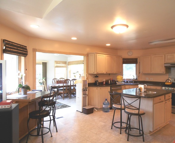 40 W835 Bowes Bend Dr, Elgin, IL 60124 photo 3