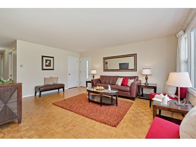 604 Rosedale Rd, Glenview, IL 60025 photo 5