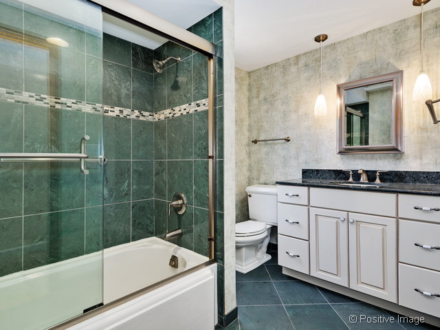 25 W676 Red Maple Ln, Wheaton, IL 60189 photo 17