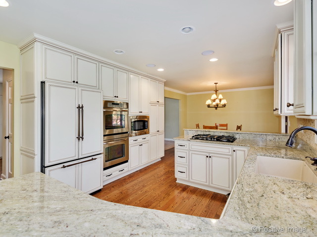 25 W676 Red Maple Ln, Wheaton, IL 60189 photo 12