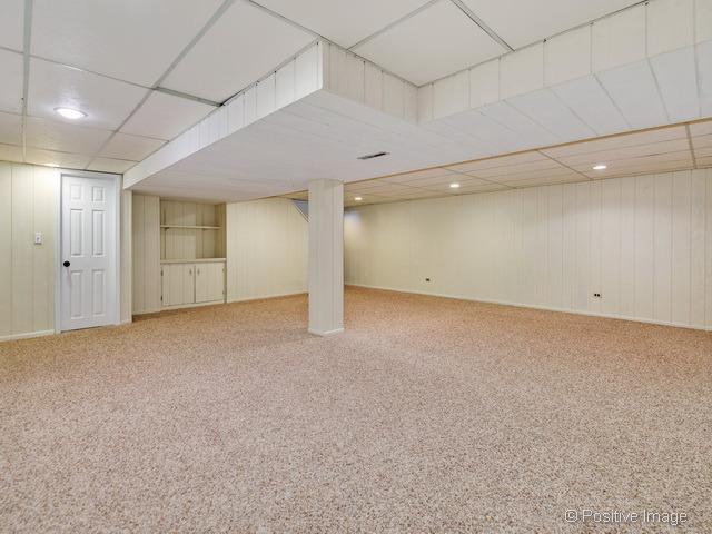 25 W676 Red Maple Ln, Wheaton, IL 60189 photo 3