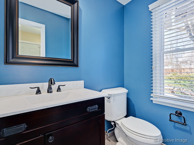 25 W676 Red Maple Ln, Wheaton, IL 60189 photo 5