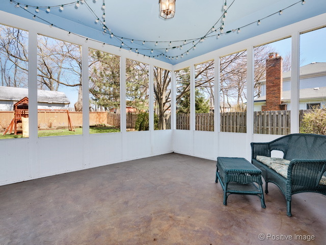 25 W676 Red Maple Ln, Wheaton, IL 60189 photo 15
