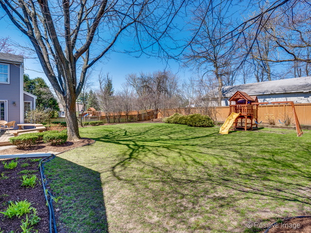 25 W676 Red Maple Ln, Wheaton, IL 60189 photo 8