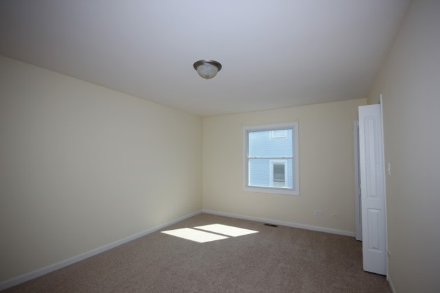 275 Simms St, Aurora, IL 60505 photo 9