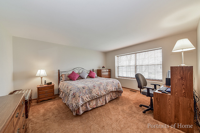3118 Gresham Ln W, Aurora, IL 60504 photo 11