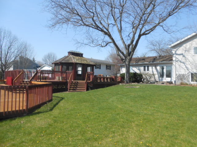 2308 Aloha Dr, Mchenry, IL 60050 photo 23