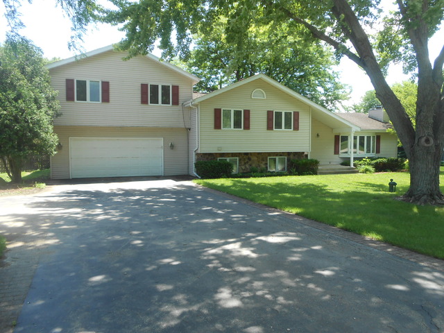 2308 Aloha Dr, Mchenry, IL 60050 photo 24