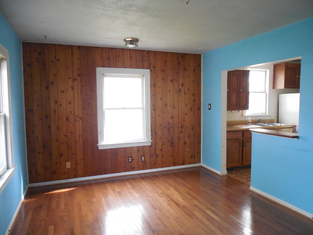 605 S Main Ave, Kankakee, IL 60901 photo 3