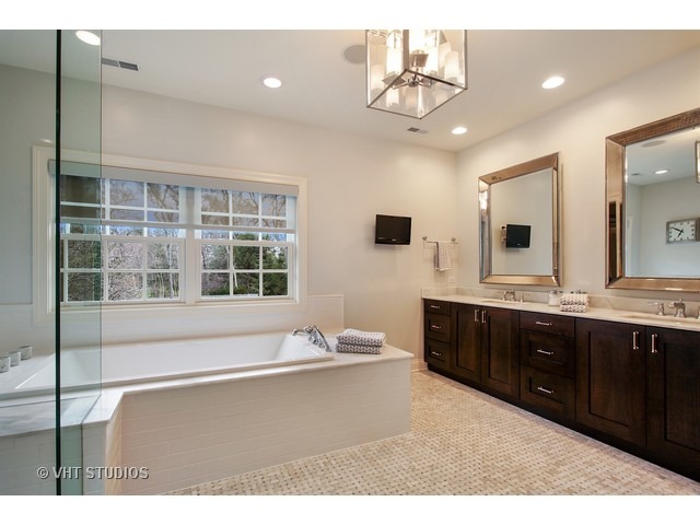 309 Woodley Rd, Winnetka, IL 60093 photo 16