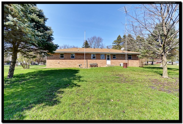 241 E 1st St, Braidwood, IL 60408 photo 18