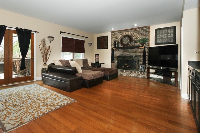 1097 Auburn Ln, Bartlett, IL 60103 photo 4