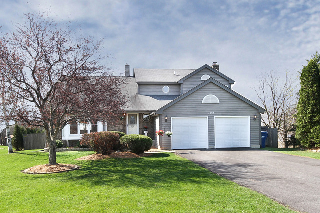 1097 Auburn Ln, Bartlett, IL 60103 photo 1