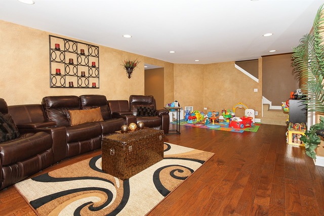 1097 Auburn Ln, Bartlett, IL 60103 photo 13