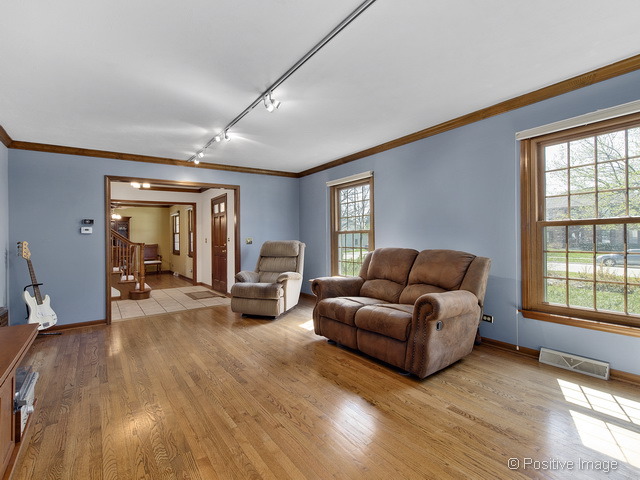 2223 Barger Ct, Wheaton, IL 60189 photo 5