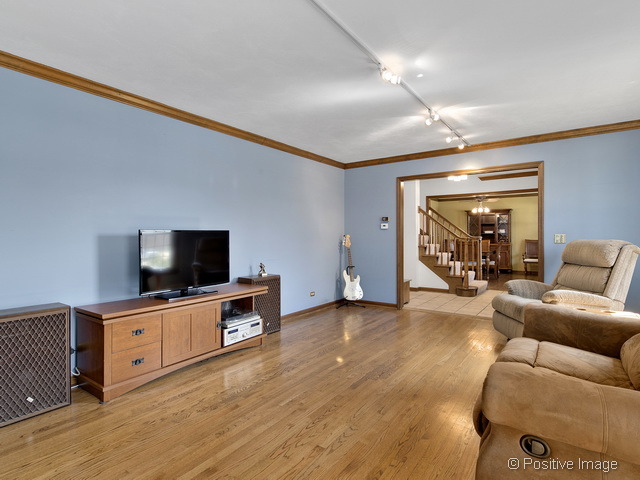 2223 Barger Ct, Wheaton, IL 60189 photo 6
