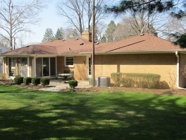 1011 Lawrence Ave, Elgin, IL 60123 photo 22