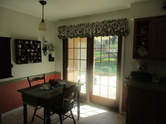 1011 Lawrence Ave, Elgin, IL 60123 photo 7