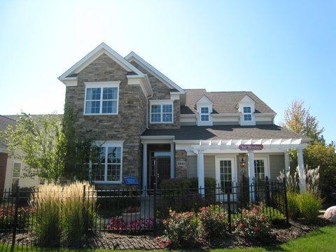 3841 Valhalla Dr, Elgin, IL 60124 photo 1