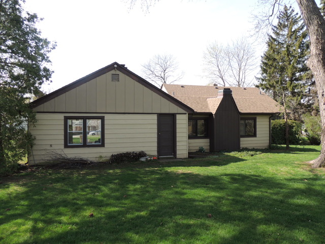 452 Park Ave, Cary, IL 60013 photo 3