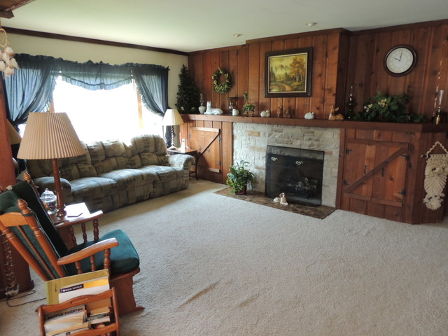452 Park Ave, Cary, IL 60013 photo 4