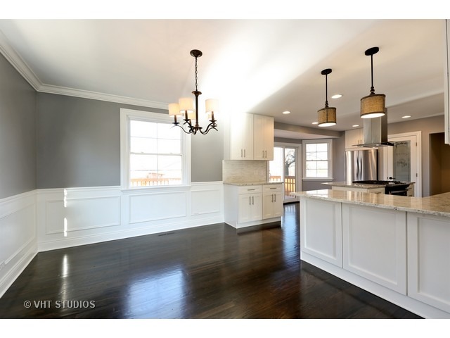 570 Byrd Rd, Riverside, IL 60546 photo 5
