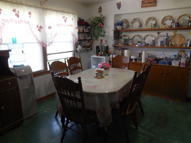 1708 Chambers Ave, Peru, IL 61354 photo 4